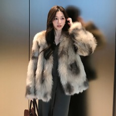 批发“可可浮岛”新款<b class='q'>海宁</b>年轻韩版环保狐狸毛女仿毛毛<b class='q'>皮草</b>中长款外套