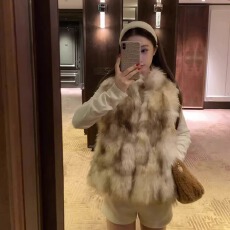 批发冬季韩版环保熏染云朵马甲环保毛皮草年轻款百搭仿狐狸毛毛马甲女