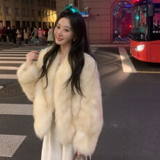 批发高级感加厚宽松长袖环保狐狸毛皮草外套女冬季复古百搭染毛尖<b class='q'>上衣</b>