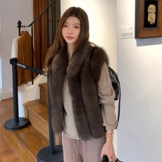 批发首尔老街 狐狸毛马甲背心女<b class='q'>冬</b>季新款毛毛皮草外套时尚年轻款
