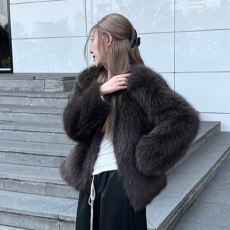 批发冬季短款韩版新款仿狐狸毛年轻款<b class='q'>皮草</b>外套圆领纯色显瘦毛毛<b class='q'>大衣</b>女