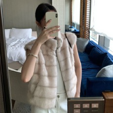 批发<b class='q'>秋</b>冬新款女装仿皮草毛绒马甲立领拉链无袖保暖背心百搭显瘦上衣