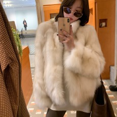 批发轻奢高级感狐狸毛皮毛一体<b class='q'>皮草</b>外套女冬季新款保暖加厚显瘦小个子