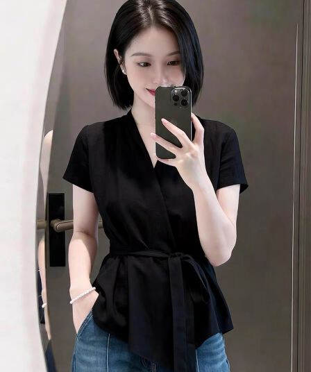 새로운 Chic 패션 티셔츠 프랑스식 바람 검정색 V넥 반팔 스트랩 허리 수축 맨위 여성 슬림해 보이는 다용도