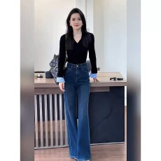 批发新款显瘦气质V领拼接条纹长袖上衣+直筒微喇叭牛仔裤四面弹<b class='q'>套装</b>
