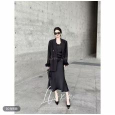 批发【丢丢】春季赫本风收腰显瘦<b class='q'>蕾丝</b>拼接吊带裙毛毛袖<b class='q'>西装</b>套装