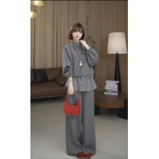 批发【薇薇绮】半<b class='q'>拉链</b><b class='q'>卫衣</b>气质减龄条纹屁帘阔腿休闲裤两件套 E841