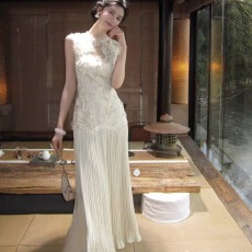 批发3.13 10:00am上新限时85折盘花<b class='q'>连衣裙</b>