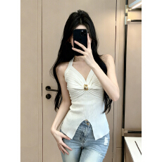 批发实价已保护 纯欲辣妹露背挂脖吊带背心女<b class='q'>设计</b>感收腰开叉针织上衣