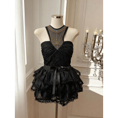 批发实价已保护 重工烫钻挂脖修身蕾丝无袖上衣女+蕾丝花边蛋糕短裙