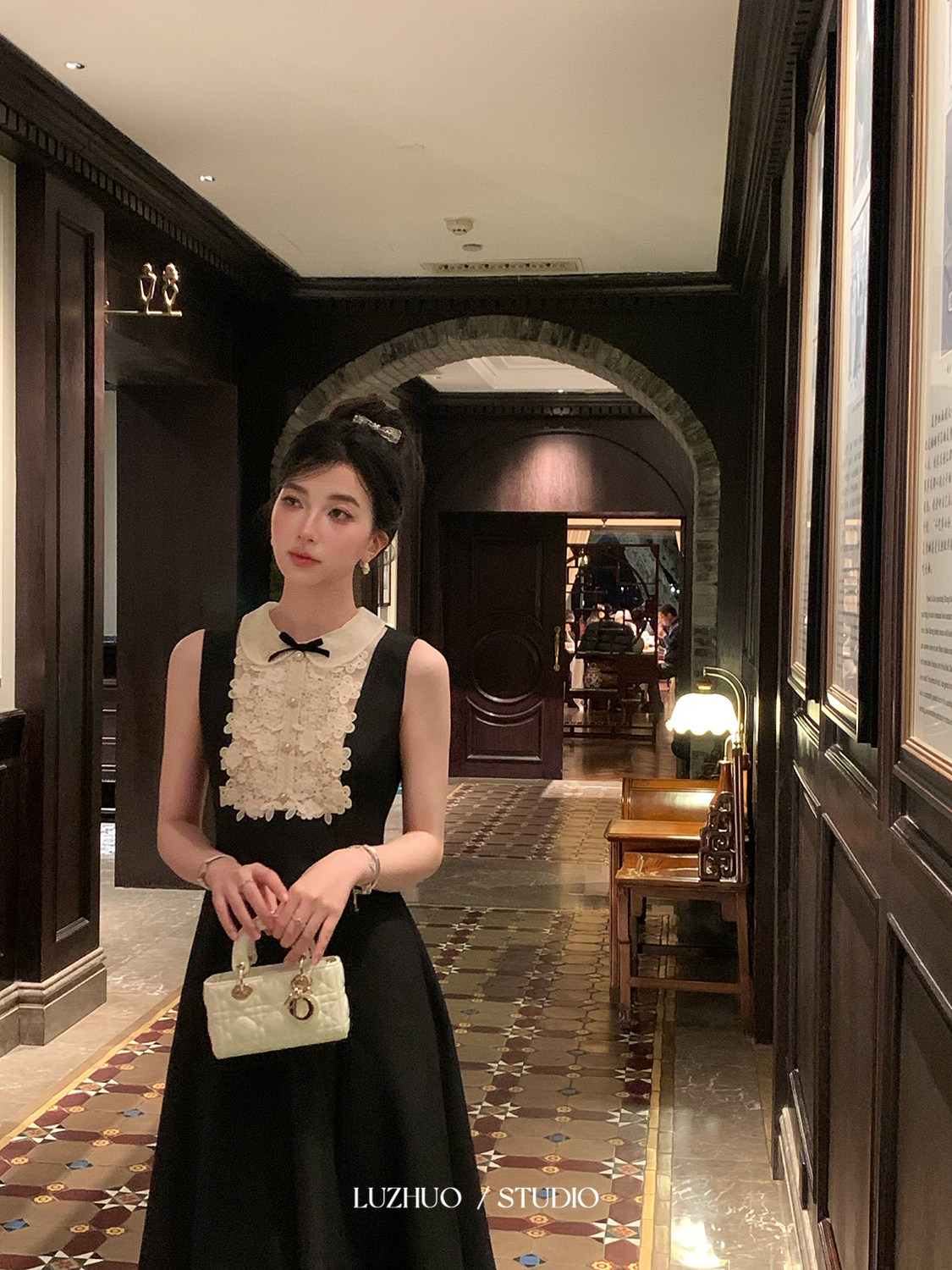 재고 있음 직접 가져 가라. 부유 한 가족 천 골드 그는 벤 바람 프랑스식 검정색 드레스 레이스 miu 부서 작은 검은 드레스