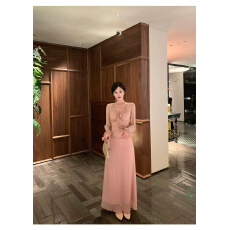 批发「长袖连衣裙女秋温柔气质<b class='q'>修身</b>长裙