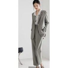 批发对韵高级感绿色西装套装<b class='q'>女士</b>2026新款小个子职业正装休闲<b class='q'>西服</b>外套