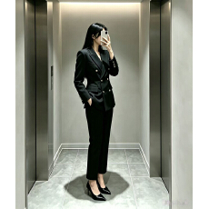 批发2026秋装高级感西服<b class='q'>套装</b>女简约干练气质女神范通勤<b class='q'>职业</b>装简约