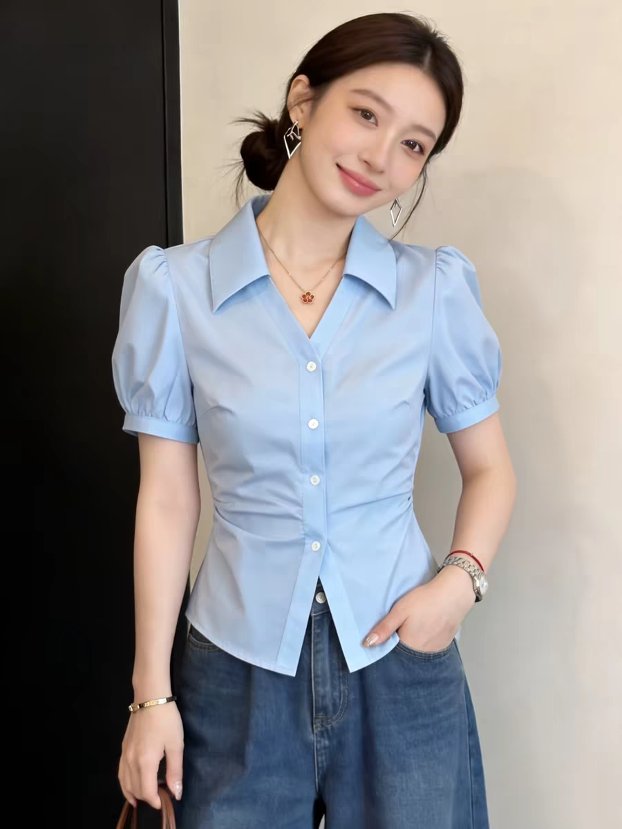 파란색 POLO 칼라 면 반팔 셔츠 여자 2026 새로운 여름 디자인 센스 프랑스식 사소한 아름다운 맨위 안감
