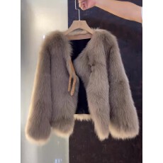 批发2025<b class='q'>秋</b>冬季皮草外套短款冬季高级扣皮毛一体上衣女