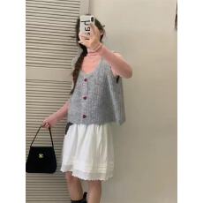 批发韩系软糯甜美洋气爱心扣针织开衫<b class='q'>马甲</b>背心女无袖短款叠穿毛衣