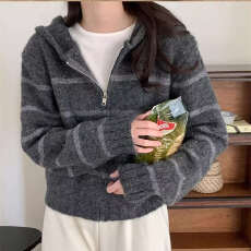 批发韩国秋季休闲显瘦连帽毛衣<b class='q'>外套女</b>新款法式慵懒风宽松条纹针织开衫