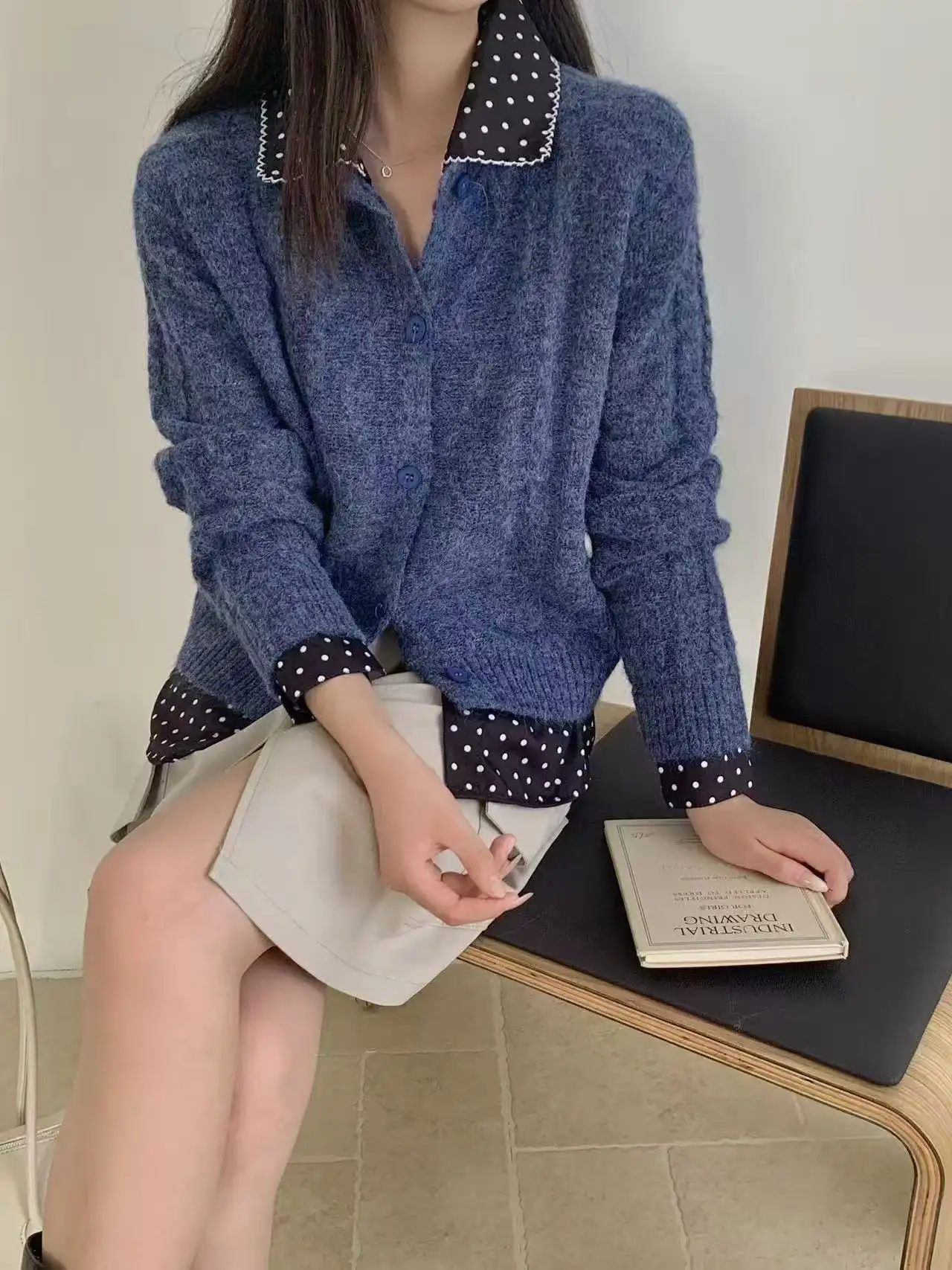 레트로 도트 꽈배기 가디건 상세 이미지 9