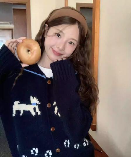 강아지 부드러운 찹쌀 스웨터 오픈 가디건 2026 가을 새로운 레트로 루즈핏 슬림해 보이는 느긋한 바람 맨위 여성 니트 스웨터