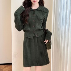 批发2026秋季套装女上下两件套减龄简约设计翻领开衫和半裙两件套