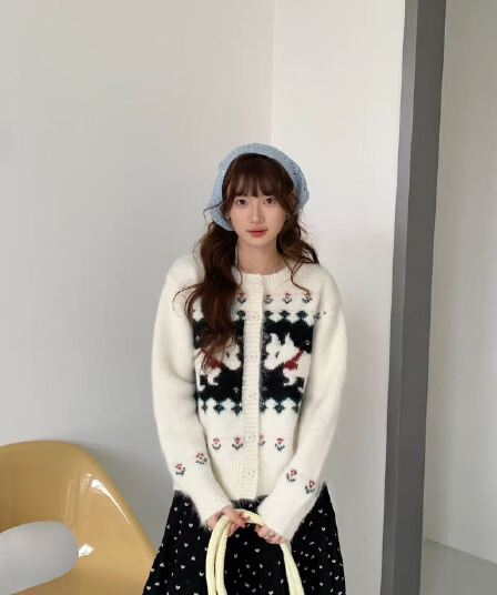만화 강아지 자카드 디자인 센스 라운드 넥 공정한 섬 스웨터 오픈 가디건 여성 2026 겨울 어린애 같은 바람 재킷