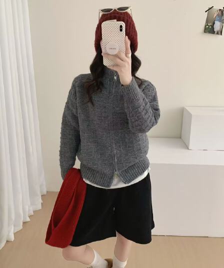 한 부서 스탠드 칼라 더블 지퍼 스웨터 오픈 가디건 여성 가을 겨울 루즈핏 쇼트 스타일 격자무늬 질감 부드러운 찹쌀 니트 재킷