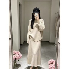 批发轻奢垂感肌理针织上衣  高腰遮跨大摆<b class='q'>半身裙</b>温柔气质秋冬套裙<b class='q'>女</b>款