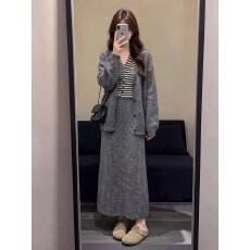 批发挂脖背心针织开衫半身裙三件套2026女秋装<b class='q'>大码</b>胖mm显瘦遮肉套装裙