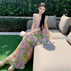 批发海岛旅行拍照度假沙滩裙女夏季气质一<b class='q'>字</b>露肩碎花雪纺抹胸连衣长裙