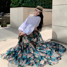 批发贵气感御姐穿搭多巴胺海边度假白色镂空衬衫印花半身裙套装女