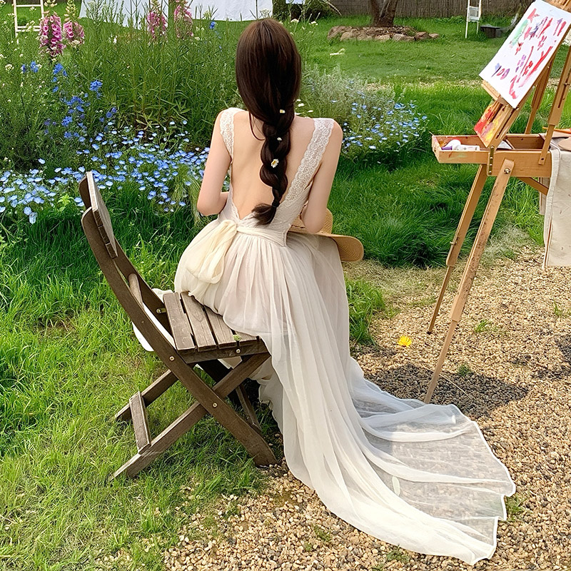 레이스 조각 백리스 슬립 여성 드레스 여름 허리 수축 슬림해 보이는 빅 플레어 스커트 부드러운 휴가 바람 한 마디 롱 스커트