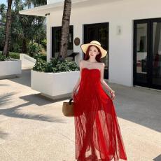 批发高级感纯欲风度假<b class='q'>连衣裙</b><b class='q'>夏季</b>小众氛围感抹胸长裙三亚巴厘岛沙滩裙