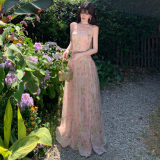 批发法式粉色碎花抹胸连衣裙女度假沙滩仙女裙绝美A字长裙子