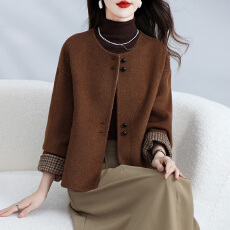 批发高端呢子<b class='q'>大衣</b>短款女小个子2025秋冬新款羚<b class='q'>羊绒</b>时尚格子毛呢外套