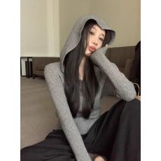 批发不规则弧形下摆2025秋冬慵懒风毛衣针织衫<b class='q'>女</b>短款打底连帽毛织上衣