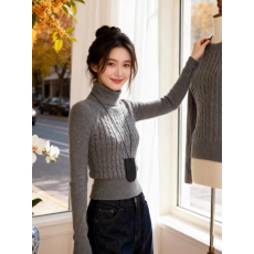 批发高级感设计感2025年秋冬新款上衣长袖针织衫女毛衣