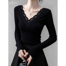 批发黑色蕾丝拼接<b class='q'>V领</b>长袖<b class='q'>T</b><b class='q'>恤</b>打底衫女内搭高级感可外穿美式辣妹上衣