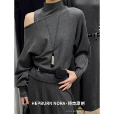 批发赫本韩系红色高领氛围感半高领两件套毛衣挂脖漏肩针织衫