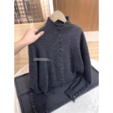 批发<b class='q'>大码</b><b class='q'>女装</b>秋冬时尚高级感针织开衫胖mm洋气精致显瘦打底衫软糯毛衣