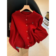 慵懒风软糯高级感爱心纽扣毛衣外套女秋冬2025新款针织开衫上衣