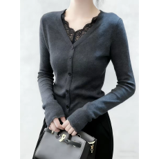 批发2026春季新款时尚气质韩系v领蕾丝拼接长袖打底衫<b class='q'>女</b>百搭漂亮上衣