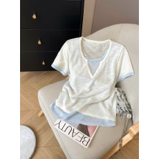 批发拼色假两件<b class='q'>针织衫</b>女款2026新款夏<b class='q'>薄款</b>v领短袖小马刺绣上衣