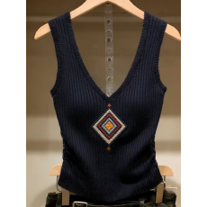 批发外贸专柜出口女装设计感<b class='q'>V领</b>针织背心民族风刺绣修身无袖上衣春夏