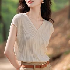 批发法式气质轻熟风V领短袖针织女夏季新款独特超好看减龄宽松上衣