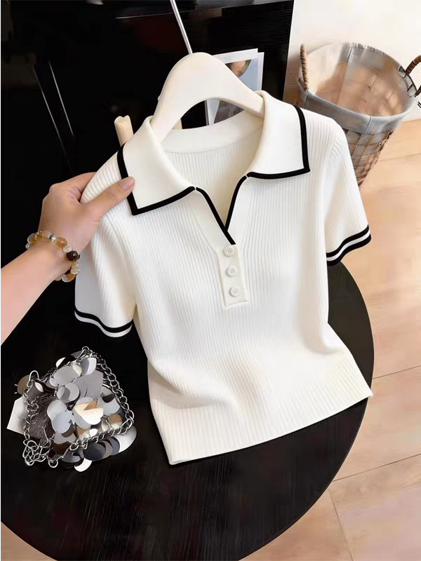 화이트 POLO 칼라 니트 반팔 여성 2026 새로운 여름 배색 구덩이 기사 슬림해 보이는 품격 다용도 쇼트 스타일 맨위