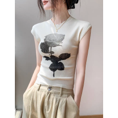 批发包袖针织背心女春<b class='q'>秋</b>新款圆领玫瑰花图案无袖羊毛内搭打底衫
