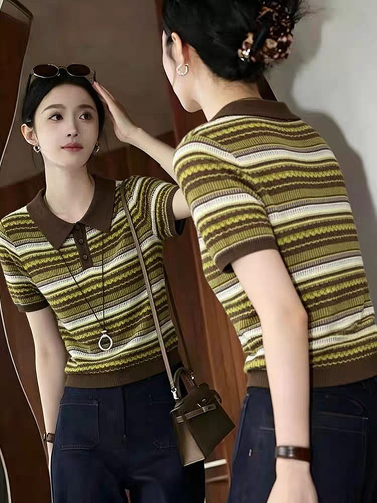 디자인 센스 브라운 POLO 칼라 스트라이프 니트 스웨터 여성 2026 여름 새로운 일상 캐주얼 반팔 맨위 서비스