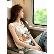 批发自留款推荐~卡通刺绣POLO领无袖针织<b class='q'>背心</b>女夏季新款显瘦洋气上衣