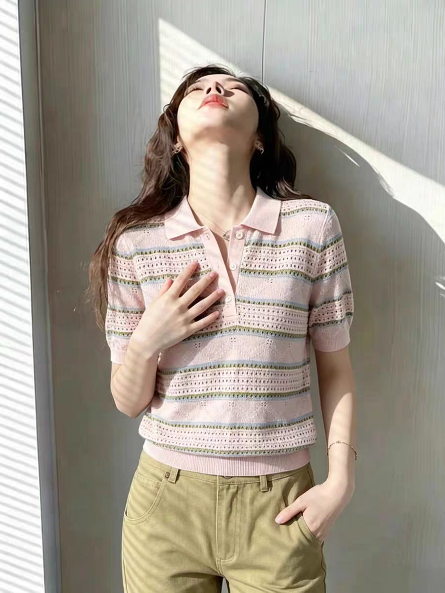 레트로 스트라이프 홀로우 아웃 POLO 칼라 니트 티셔츠 여성 여름 고유 한 Chic 몸매 가꾸기 슬림해 보이는 다용도 얇은 스타일 맨위